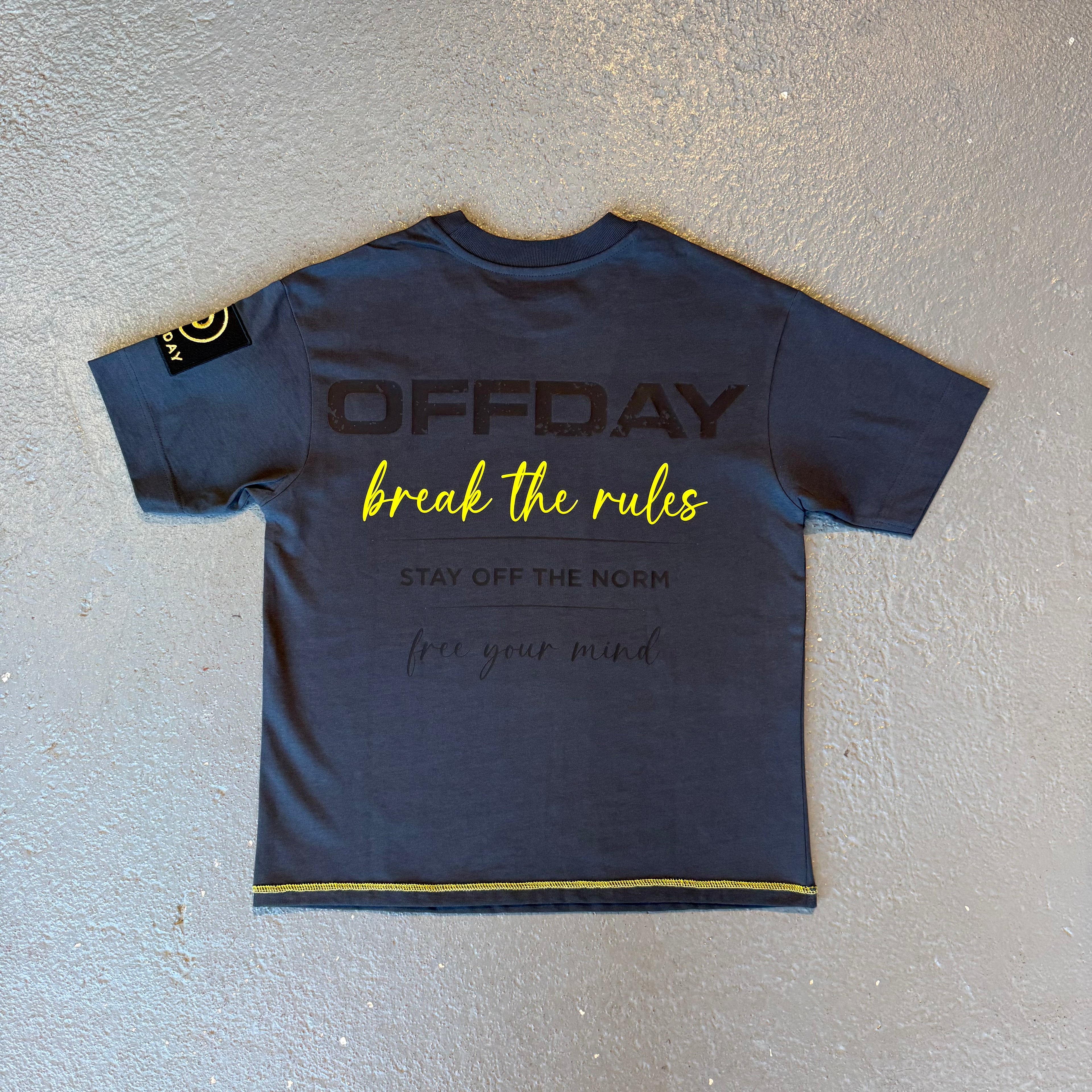 MIND T-SHIRT dark grey.