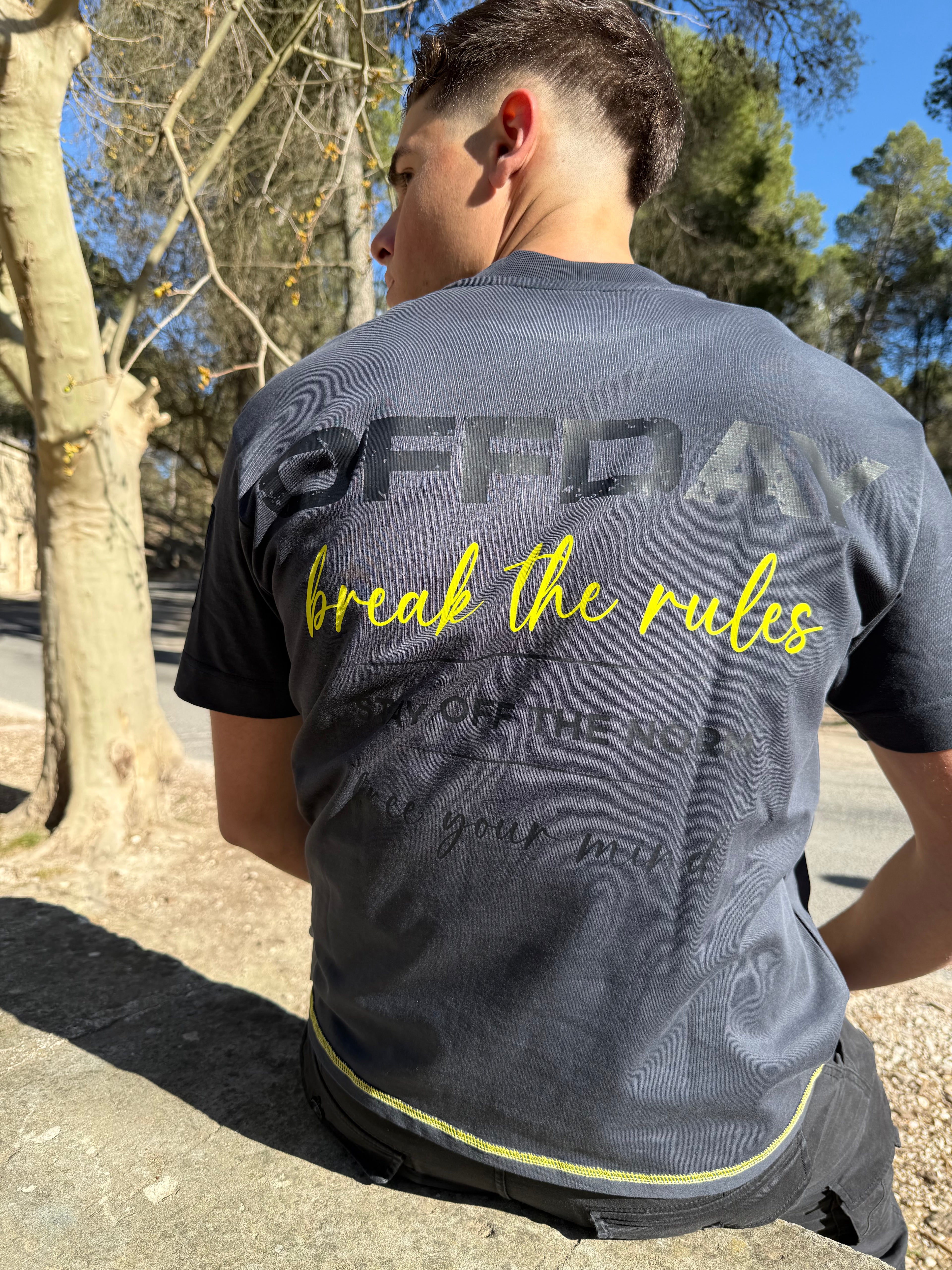 MIND T-SHIRT dark grey.