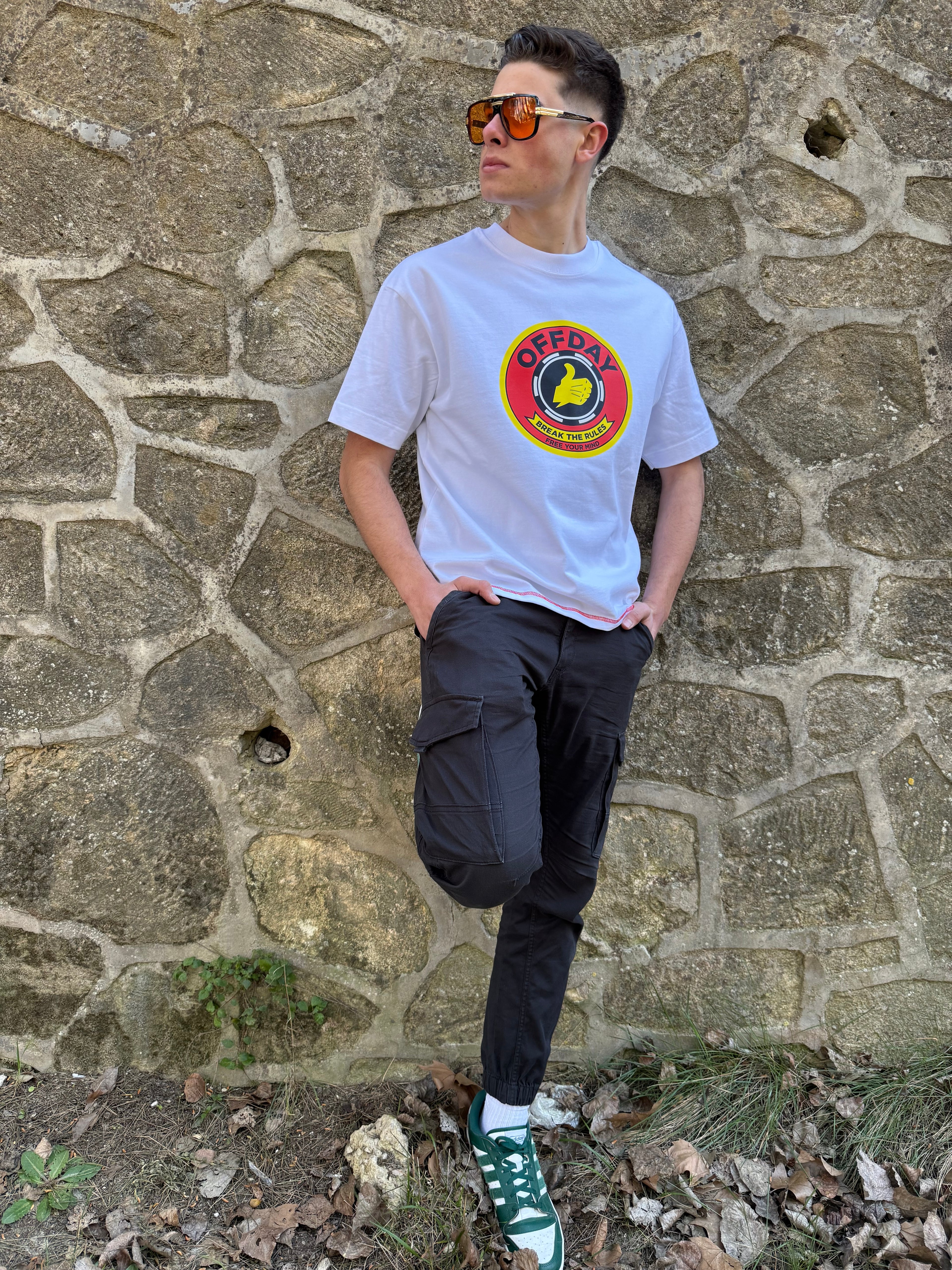 HAND T-SHIRT white